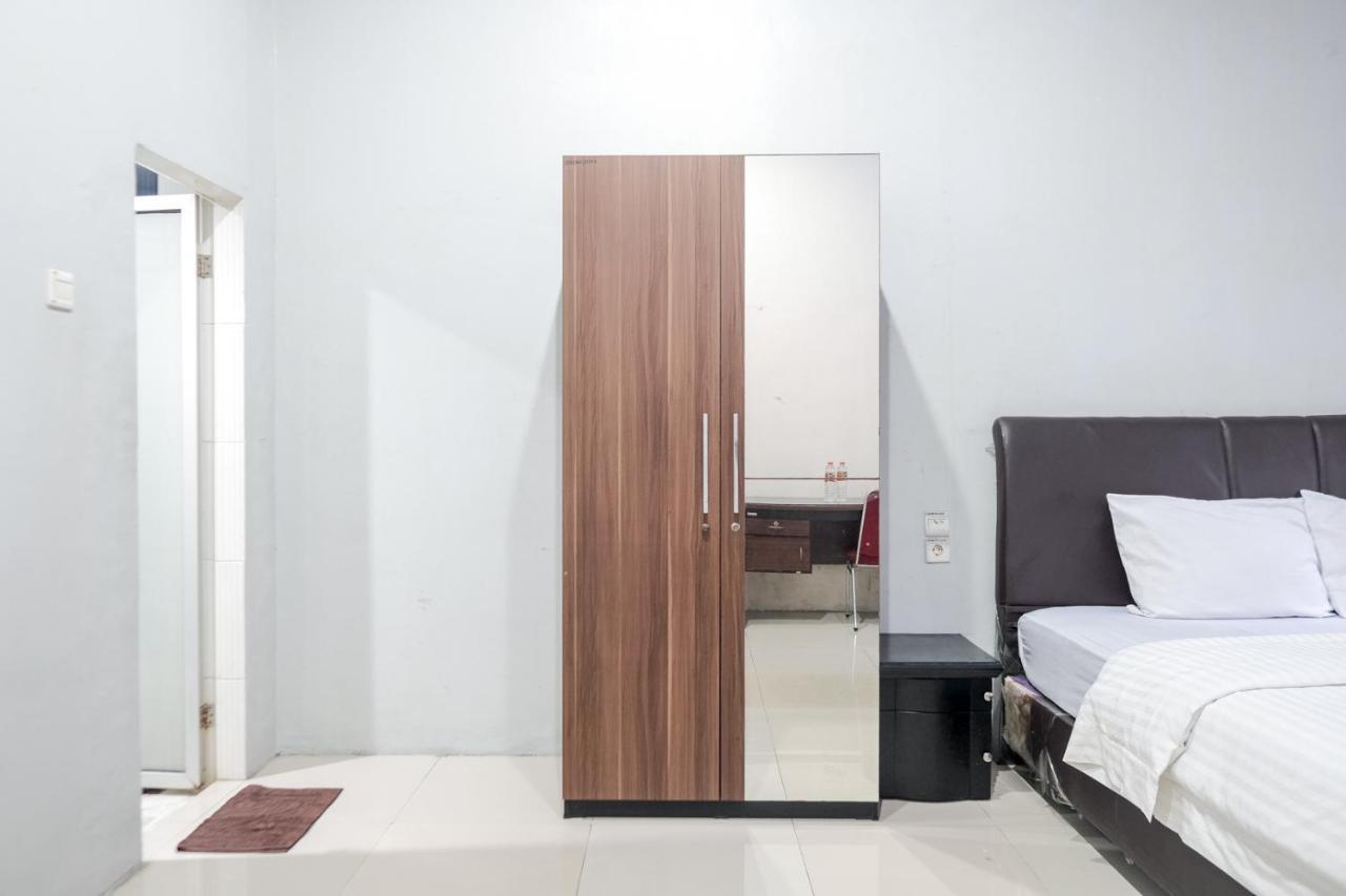 Djaboerigin Mongonsidi Guest House RedPartner Medan Extérieur photo
